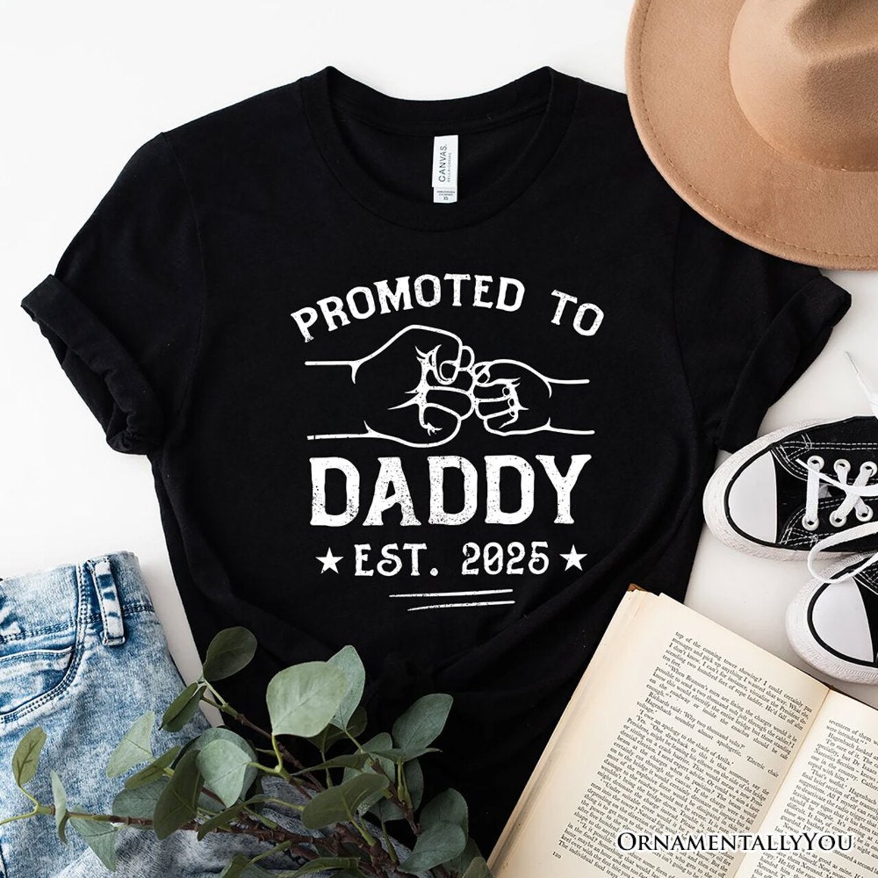 Promoted to Daddy Est. 2025 T-Shirt, Black and White New Dad Pregnancy Announcement Tee